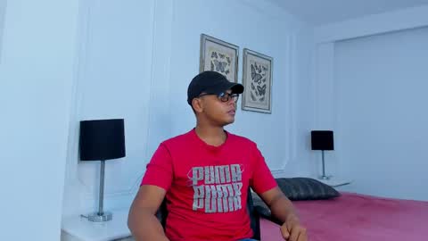 aaron_9827 online show from 01.26.25