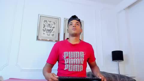 aaron_9827 online show from 01.26.25