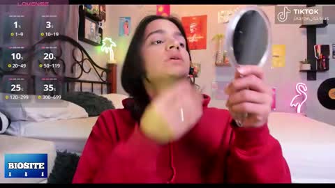 Aaron  online show from 01.10.26