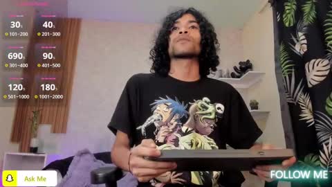 Snapshot of aaron_jassell1 chatting on 12.29.24 Aaron and Jassell online show from 12.29.24