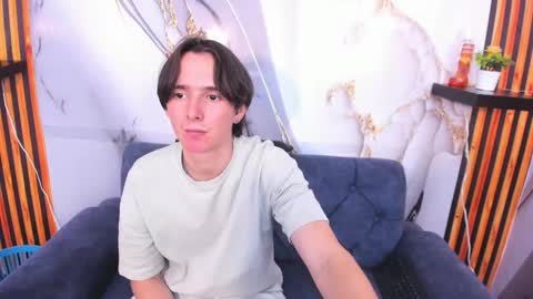 Snapshot of aaron_latinmen2 chatting on 11.28.25 Aaron online show from 11.28.25