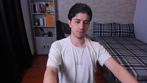 Aaron online show from 01.08.26