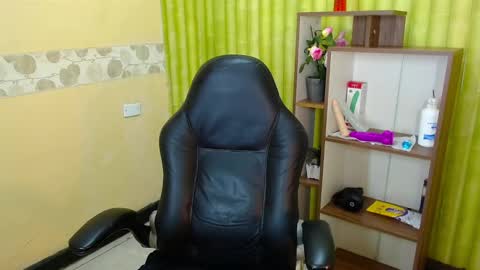 im NiallDun online show from 01.14.25