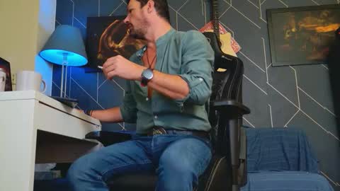 Aaron online show from 10.06.25