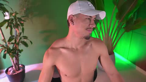 AARON  online show from 04.04.26