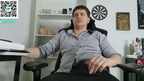 Aaron  online show from 09.11.25