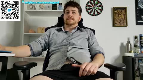 Aaron  online show from 11.23.25