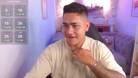 Snapshot of aaronn_12 chatting on 09.20.25 Aaron online show from 09.20.25