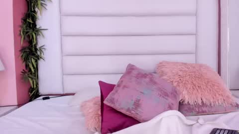 abbey_walker online show from 02.26.25