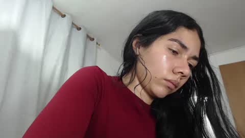 Snapshot of abbi_mooncb chatting on 01.11.25 Abbi mooncb online show from 01.11.25