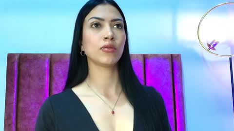 Abbie Joness online show from 09.11.25