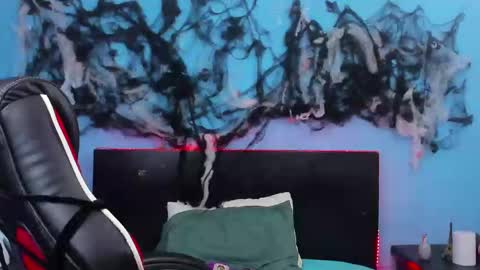 Abbigail Fuster  online show from 12.07.24