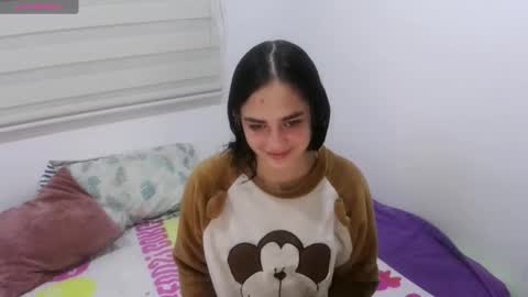 Snapshot of abby_jensen chatting on 10.31.25 abby jense online show from 10.31.25