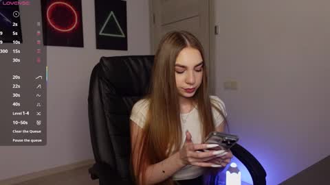 ABBY LAKER online show from 03.04.25