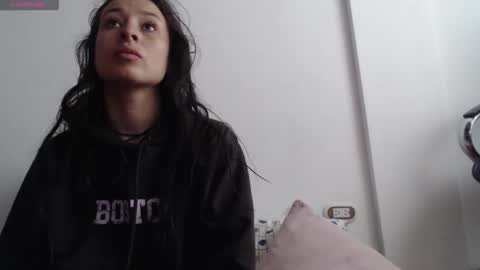 Vannesa online show from 10.12.25