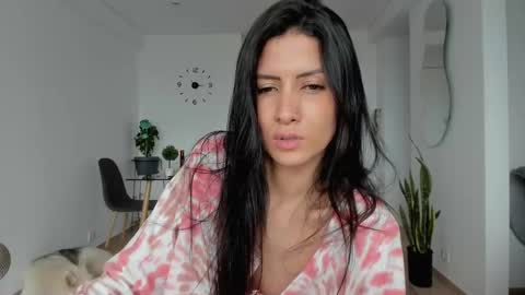 Laura  online show from 02.10.25