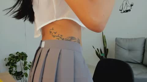 Laura  online show from 06.11.26