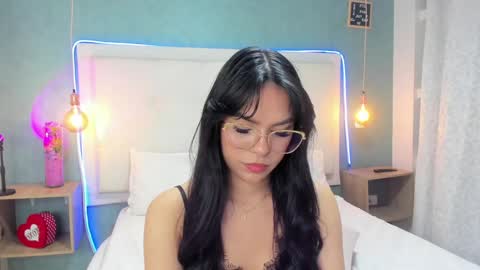 Snapshot of abbydixon1 chatting on 01.11.25 Abby Dixon  online show from 01.11.25