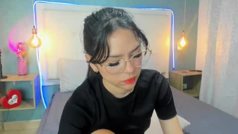 Snapshot of abbydixon1 chatting on 02.15.25 Abby Dixon  online show from 02.15.25