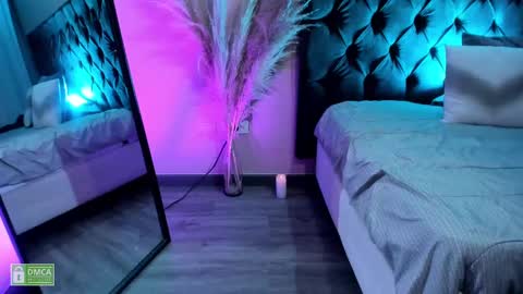 INSTAGRAM abby hall82 online show from 02.28.25