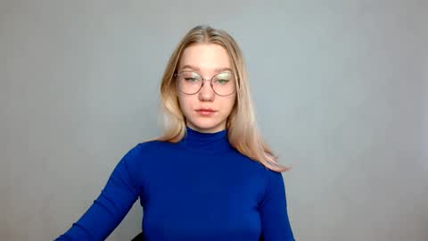 Snapshot of abbymoore__ chatting on 02.19.25 Abby Lovense is active online show from 02.19.25