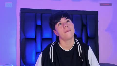 Abby Smith online show from 03.11.25