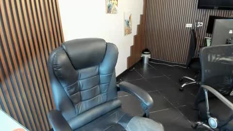 Abby Stones online show from 10.22.25