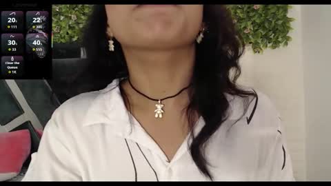 Snapshot of abbytatte_pmb chatting on 10.10.25 abby online show from 10.10.25