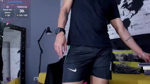 Independence model AbelAsburgo online show from 01.24.25