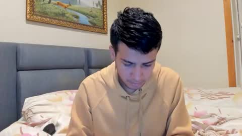 Independence model AbelAsburgo online show from 09.13.25