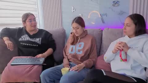 abella_as_ online show from 01.15.26