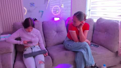 abella_as_ online show from 03.26.26