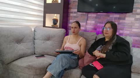Snapshot of abella_as_ chatting on 05.20.26 abella_as_ online show from 05.20.26