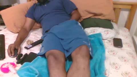 Naked Gentleman online show from 12.11.24