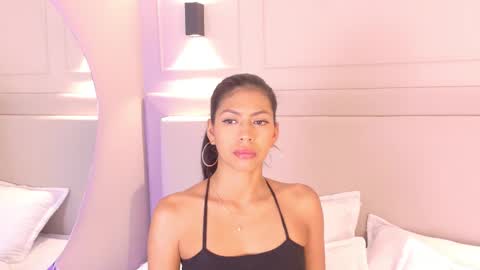 Snapshot of abiehils chatting on 02.13.25 abiehils online show from 02.13.25