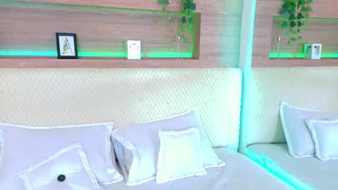 Snapshot of abiehils chatting on 09.10.25 abiehils online show from 09.10.25