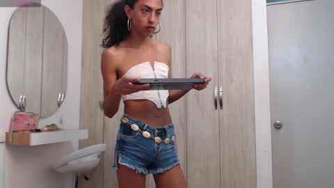 Abigail online show from 03.27.26