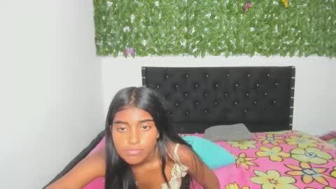 Snapshot of abigail_hot10 chatting on 10.09.25 abigail_hot10 online show from 10.09.25