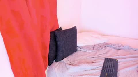 Snapshot of abigail_luna_ chatting on 09.16.25 abi online show from 09.16.25