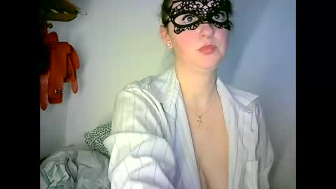 GoldenFish online show from 02.21.25