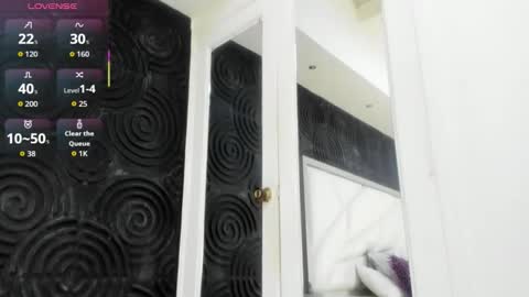 Snapshot of abigailwilliams_ chatting on 11.27.25 Abigail online show from 11.27.25