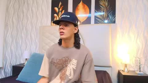 Snapshot of abravanel_sefardi chatting on 04.24.26 Abrovanel online show from 04.24.26