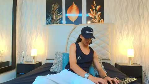 Snapshot of abravanel_sefardi chatting on 06.02.26 Abrovanel online show from 06.02.26