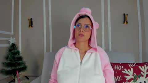 Abril jones online show from 12.05.25