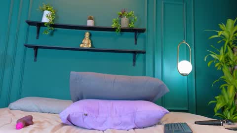 Abril jones online show from 03.04.26