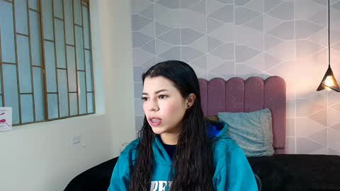 Snapshot of abril_matthews chatting on 01.18.25 ABRIL MATTHEWS online show from 01.18.25