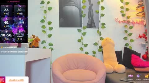 Abril  online show from 01.10.25