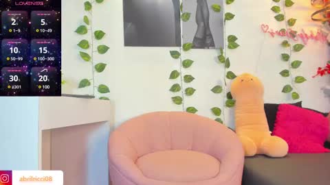 Abril  online show from 02.11.25