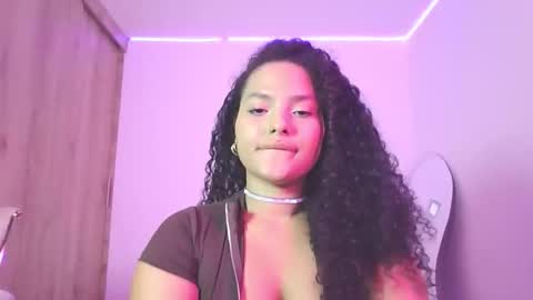 Abril  online show from 10.10.25