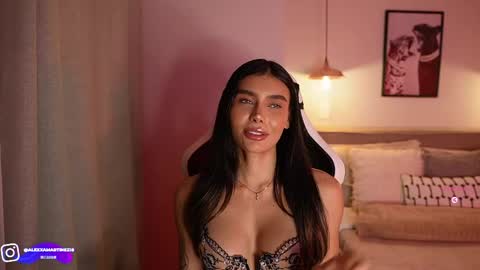 Snapshot of abril_w18 chatting on 03.30.26 My name is Alexa. Please say hello I like to chat with you. If you have requests please use tip online show from 03.30.26